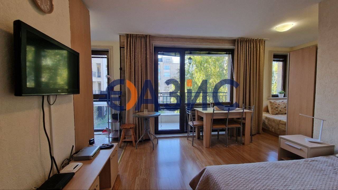 Appartement à Slantchev Briag, Bulgarie, 35.7 m² - image 1