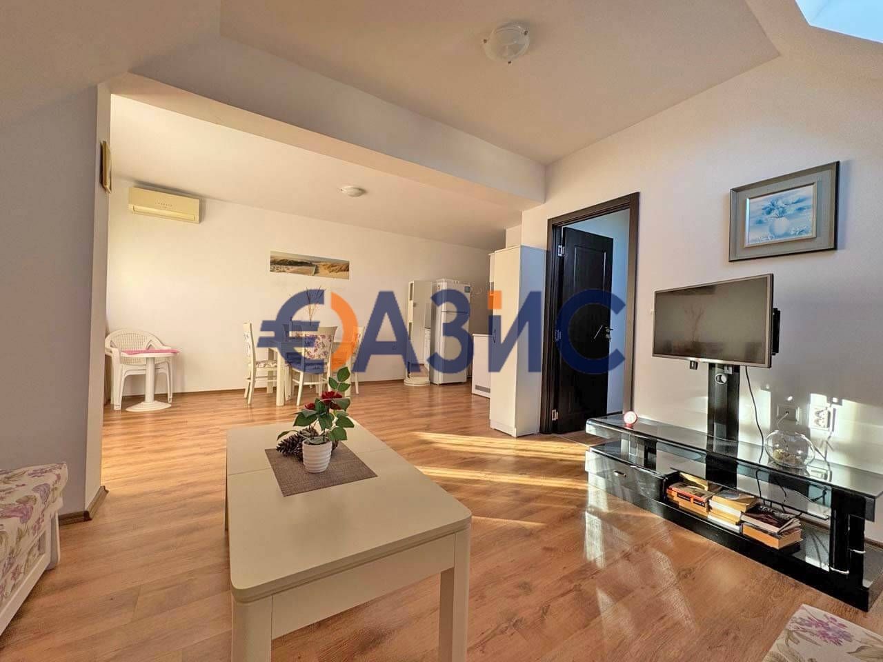 Appartement à Slantchev Briag, Bulgarie, 57 m² - image 1