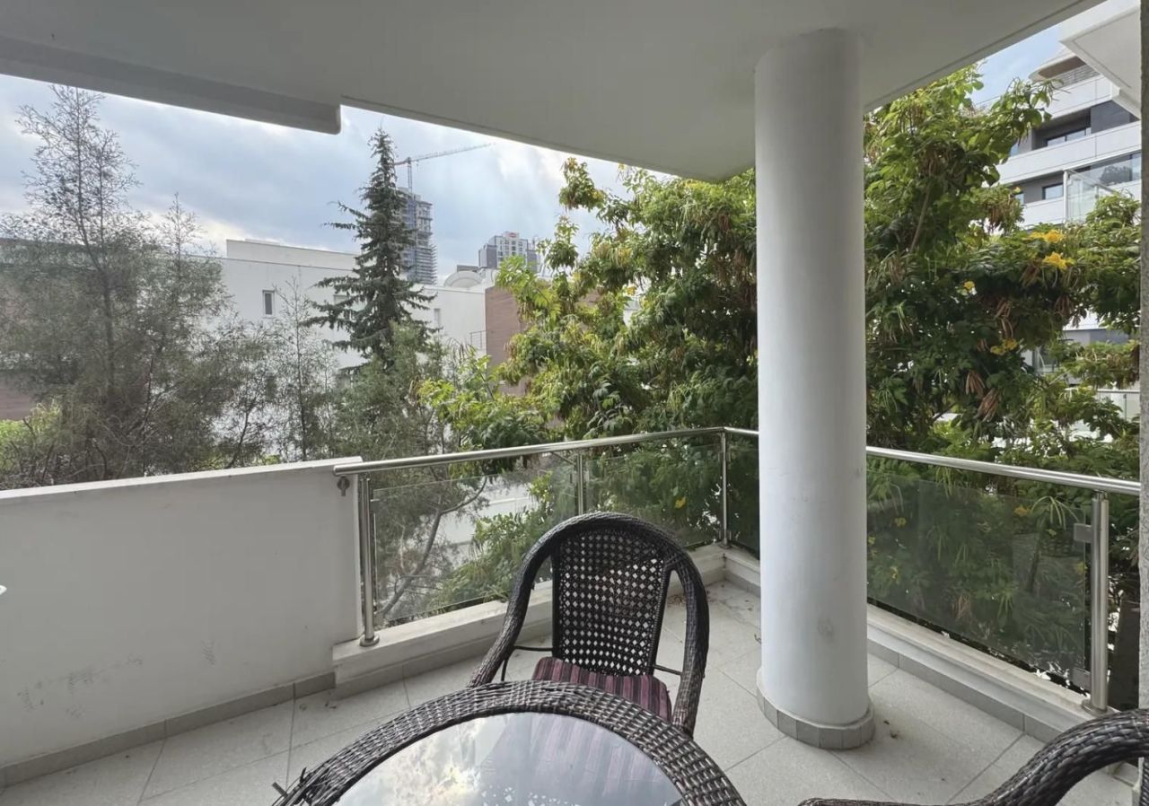 Piso en Germasogeia, Chipre, 87 m² - imagen 2