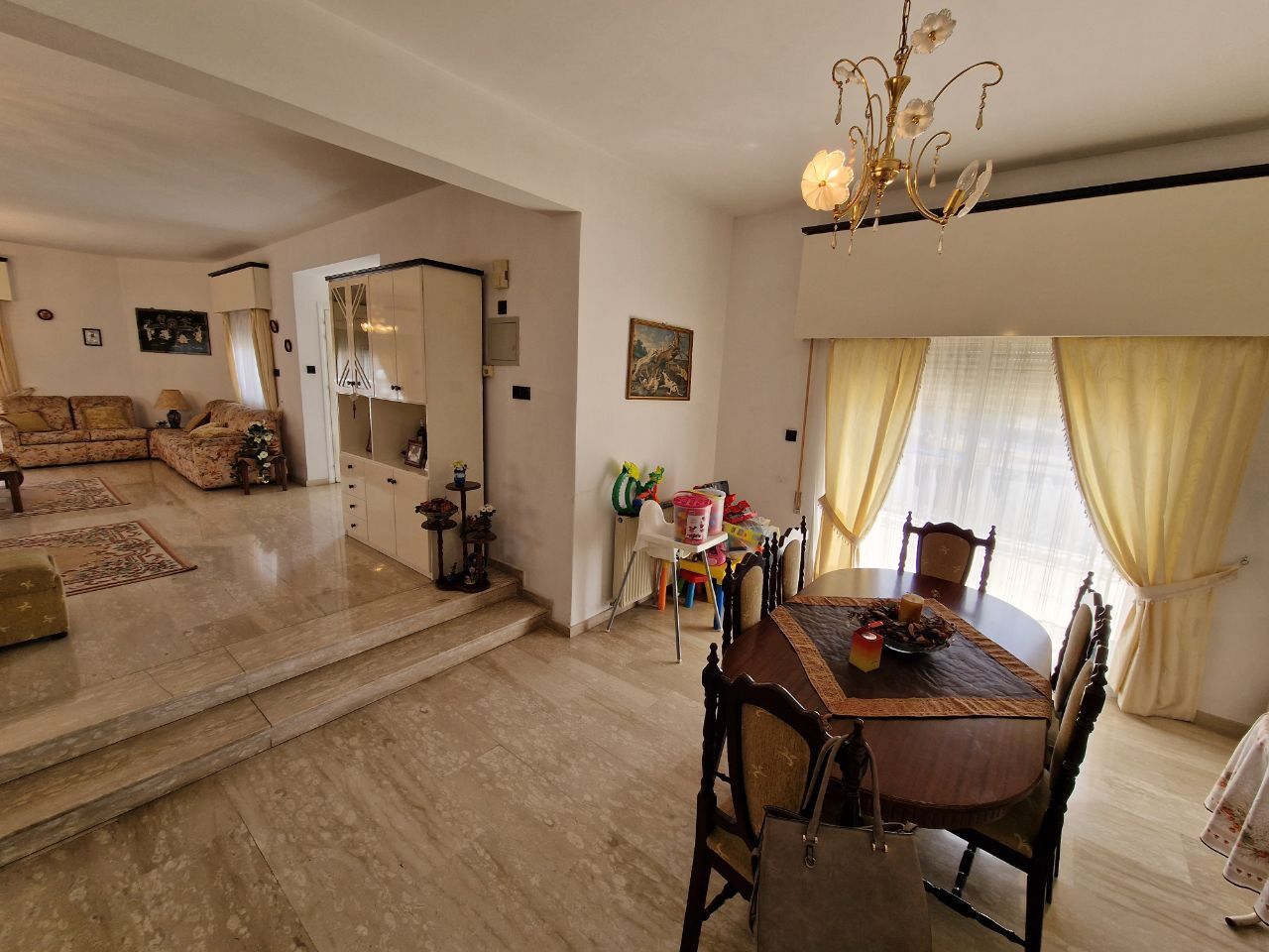 Casa a Nicosia, Cipro, 270 m² - foto 5