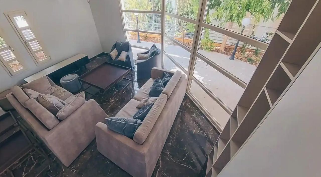 Maison à Parekklisia, Chypre, 214 m² - image 5