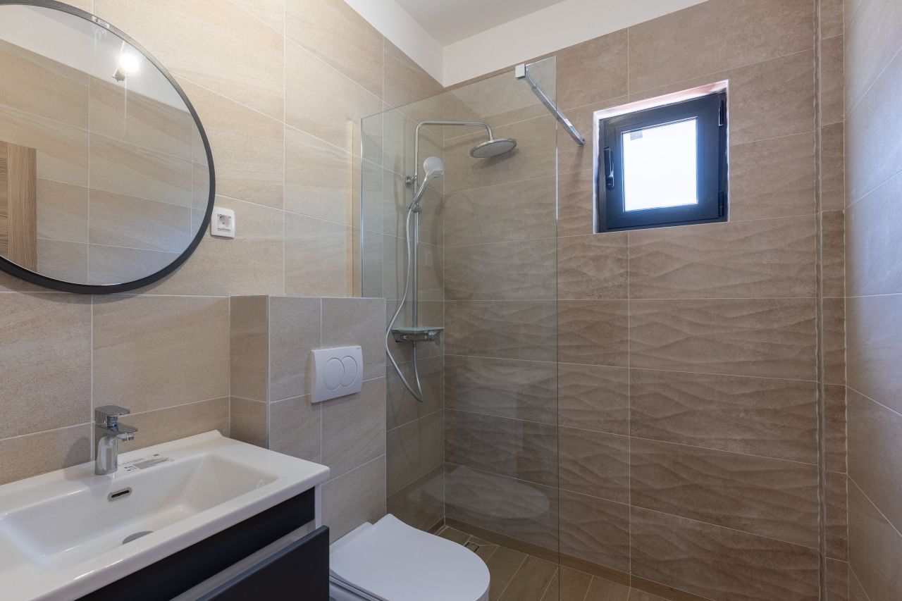 Casa a Kotor, Montenegro, 160 m² - foto 5