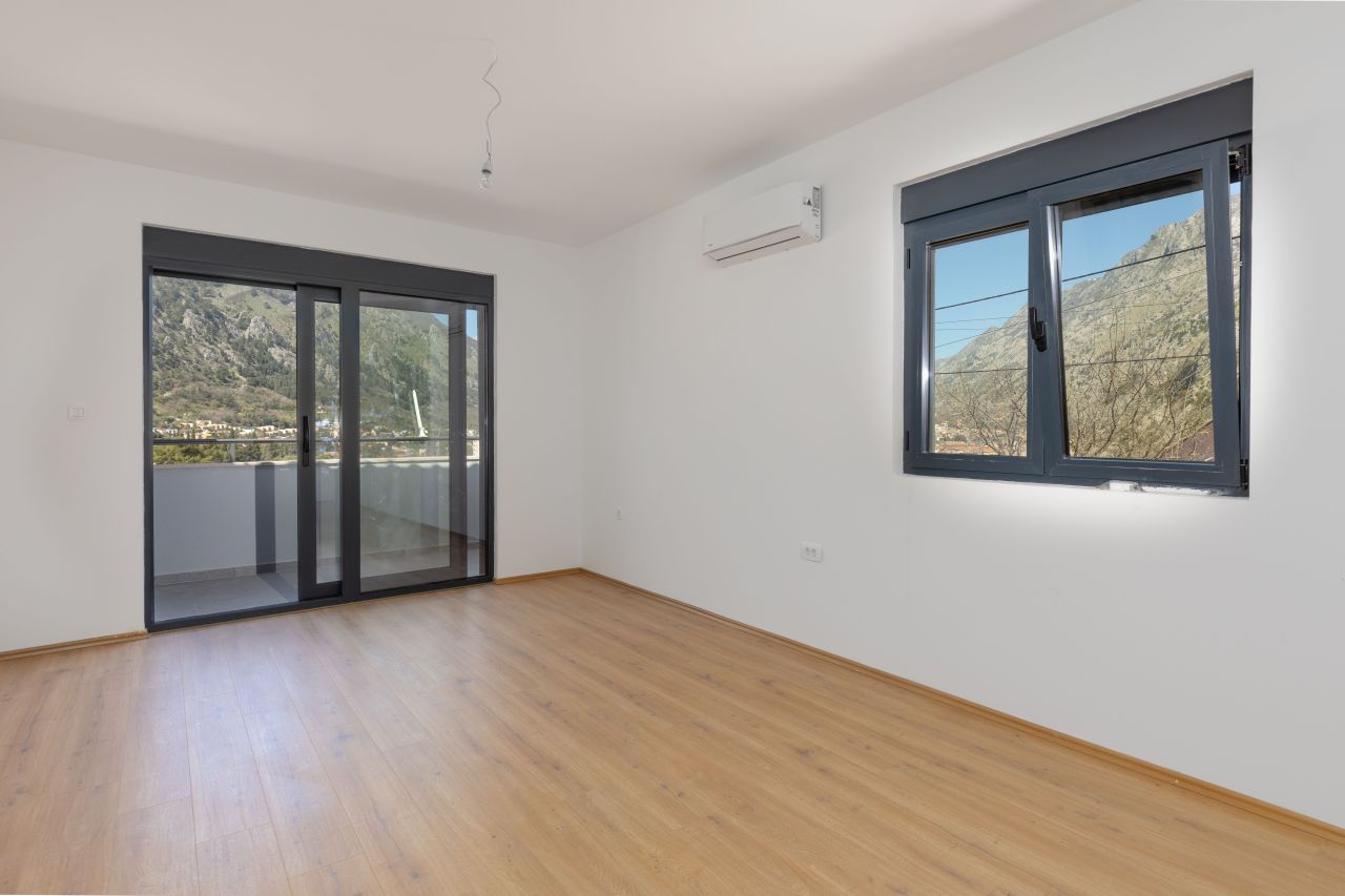 Casa a Kotor, Montenegro, 160 m² - foto 14