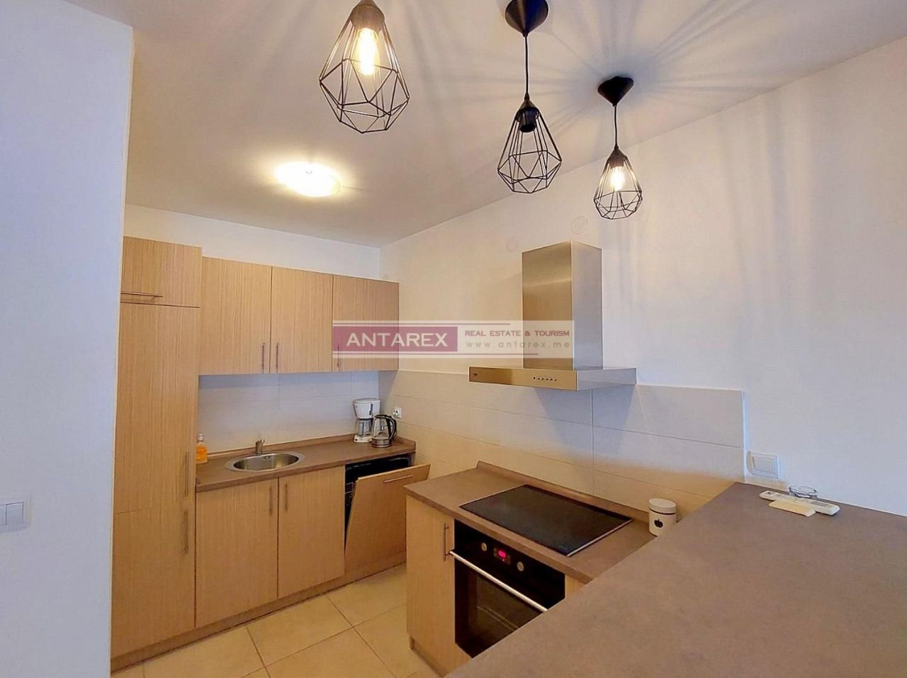 Apartment in Herceg-Novi, Montenegro, 93 m² - picture 3