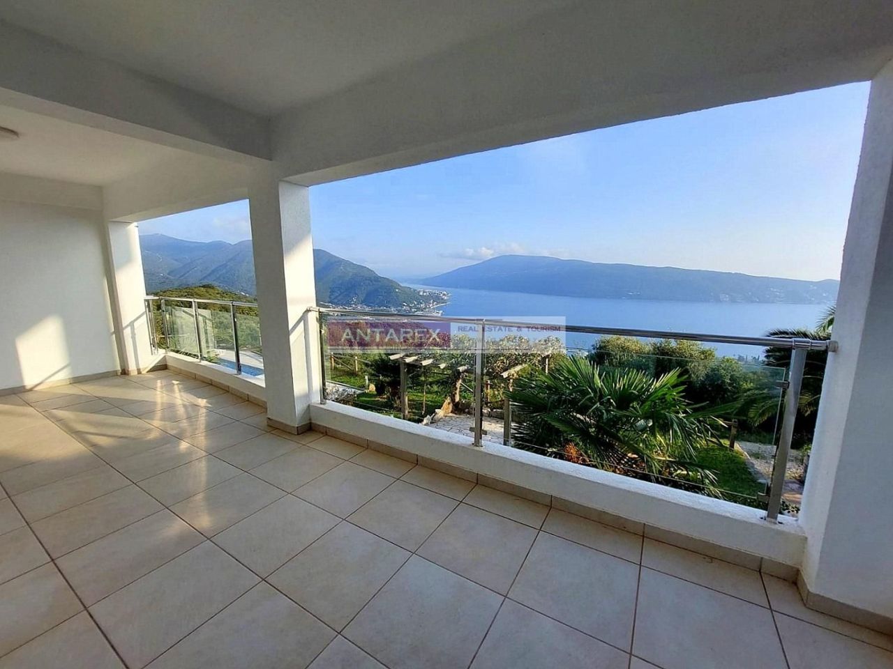 Apartment in Herceg-Novi, Montenegro, 93 m² - picture 8