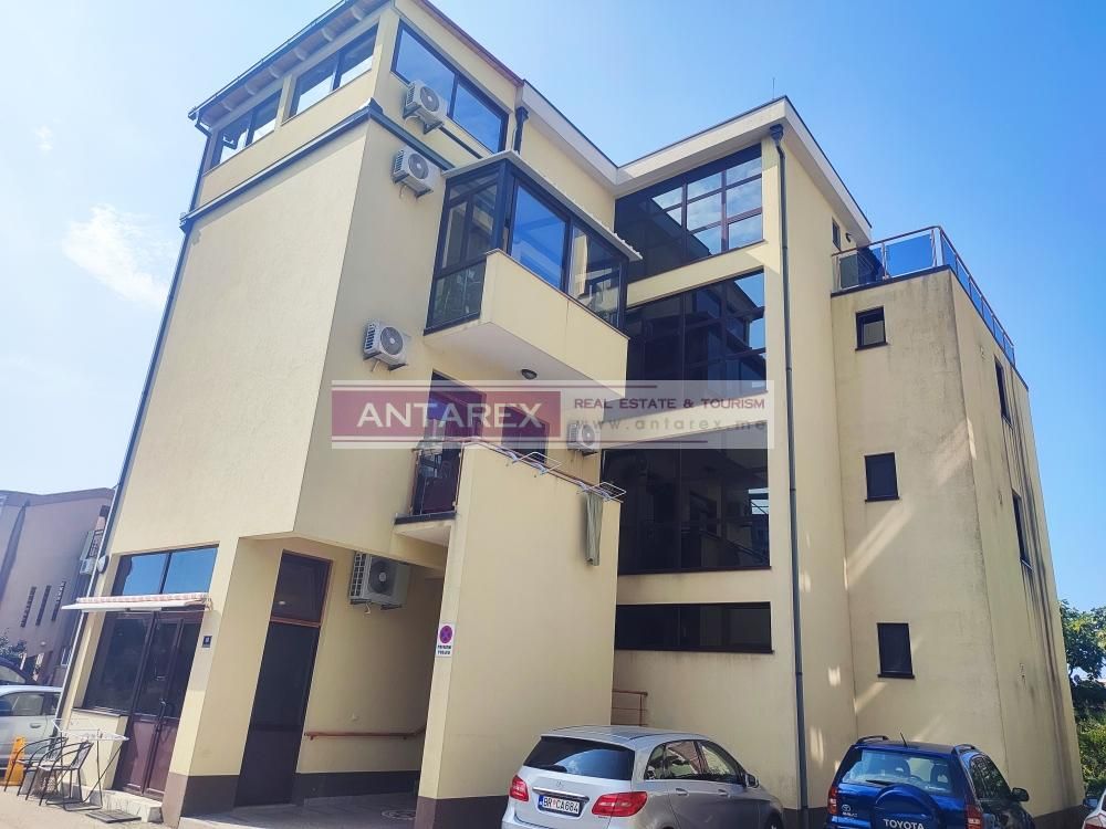 Apartment in Bar, Montenegro, 65 m² - picture 11