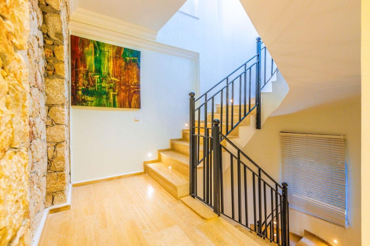 Villa à Kalkan, Turquie, 300 m² - image 12