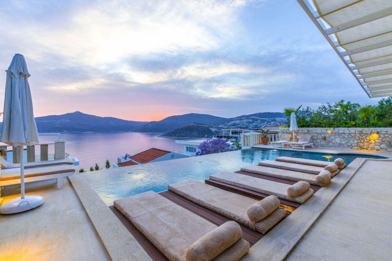Villa à Kalkan, Turquie, 300 m² - image 18