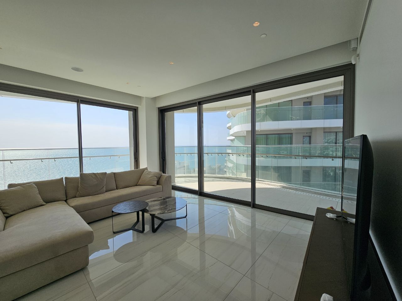 Piso en Germasogeia, Chipre, 238 m² - imagen 4