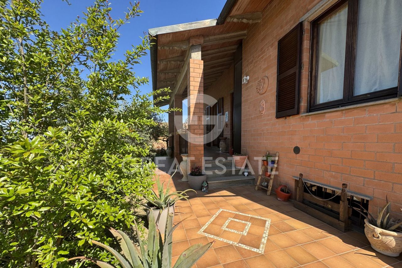 House in Citta della Pieve, Italy, 216.25 m² - picture 2