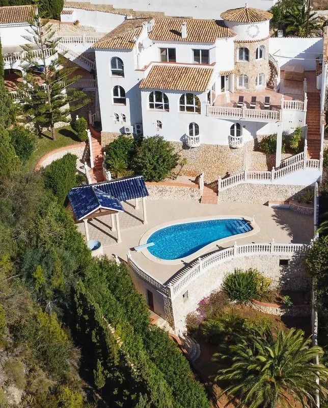 Villa in Benissa, Spain - picture 2