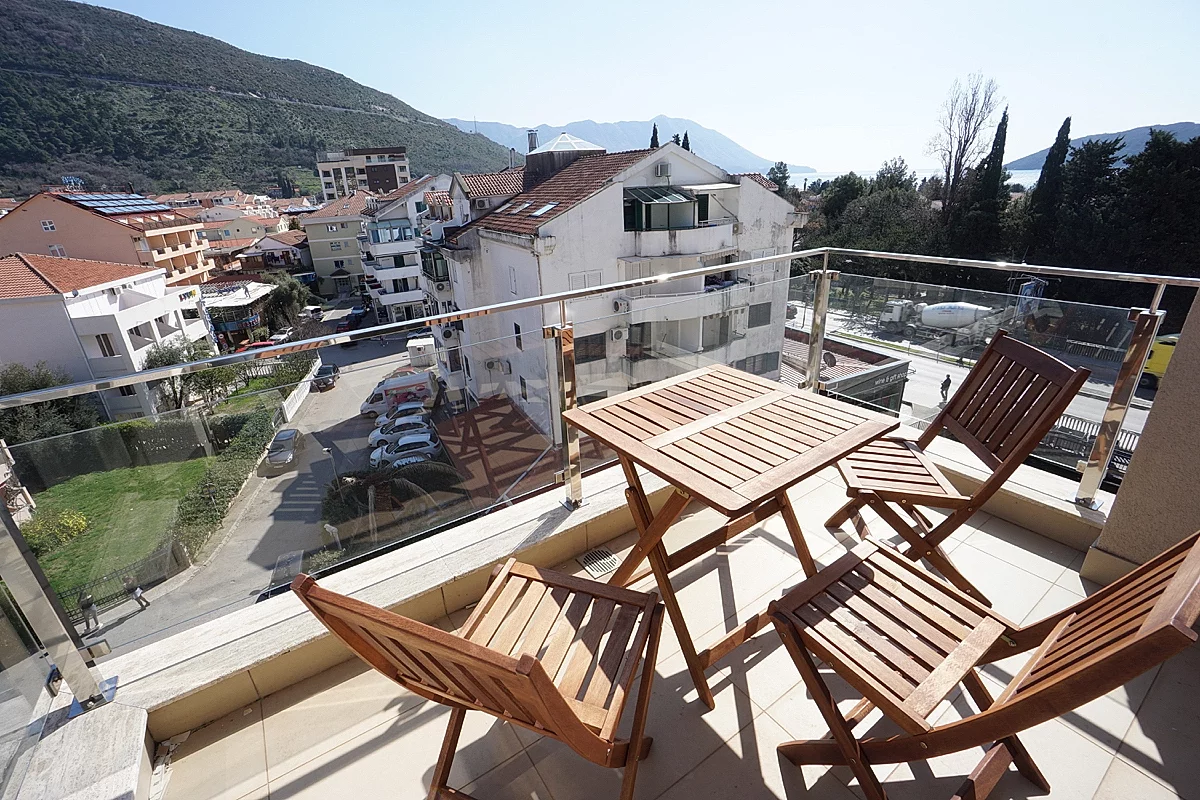 Flat in Budva, Montenegro, 59 m² - picture 1