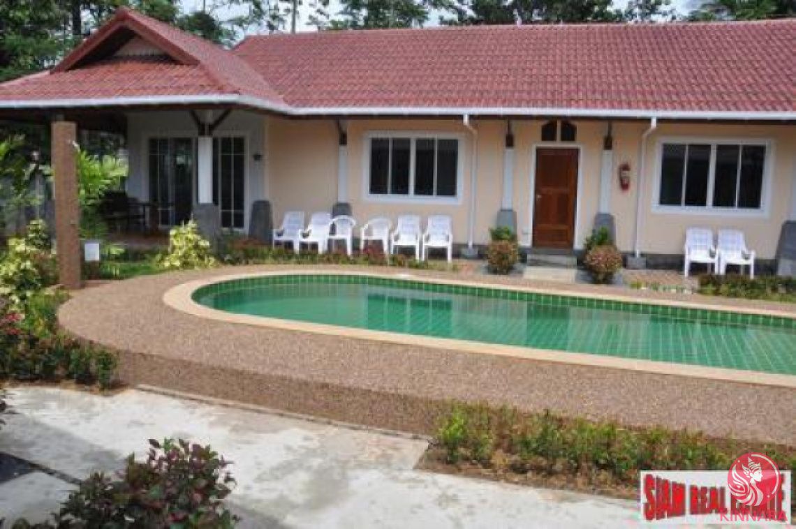 Villa on Lanta, Thailand, 480 m² - picture 1