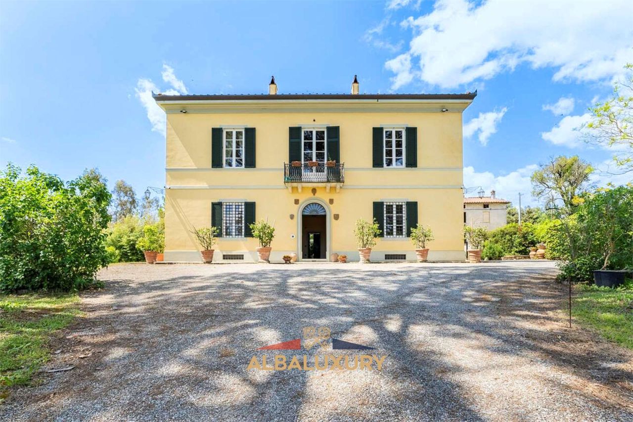 Villa en Lucca, Italia, 840 m² - imagen 3