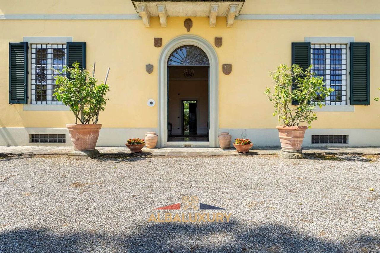 Villa en Lucca, Italia, 840 m² - imagen 4