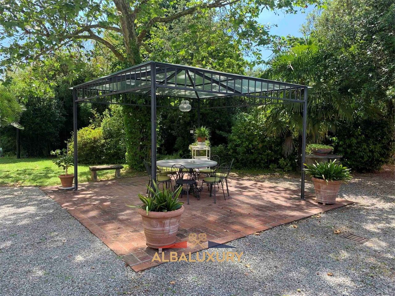 Villa en Lucca, Italia, 840 m² - imagen 12