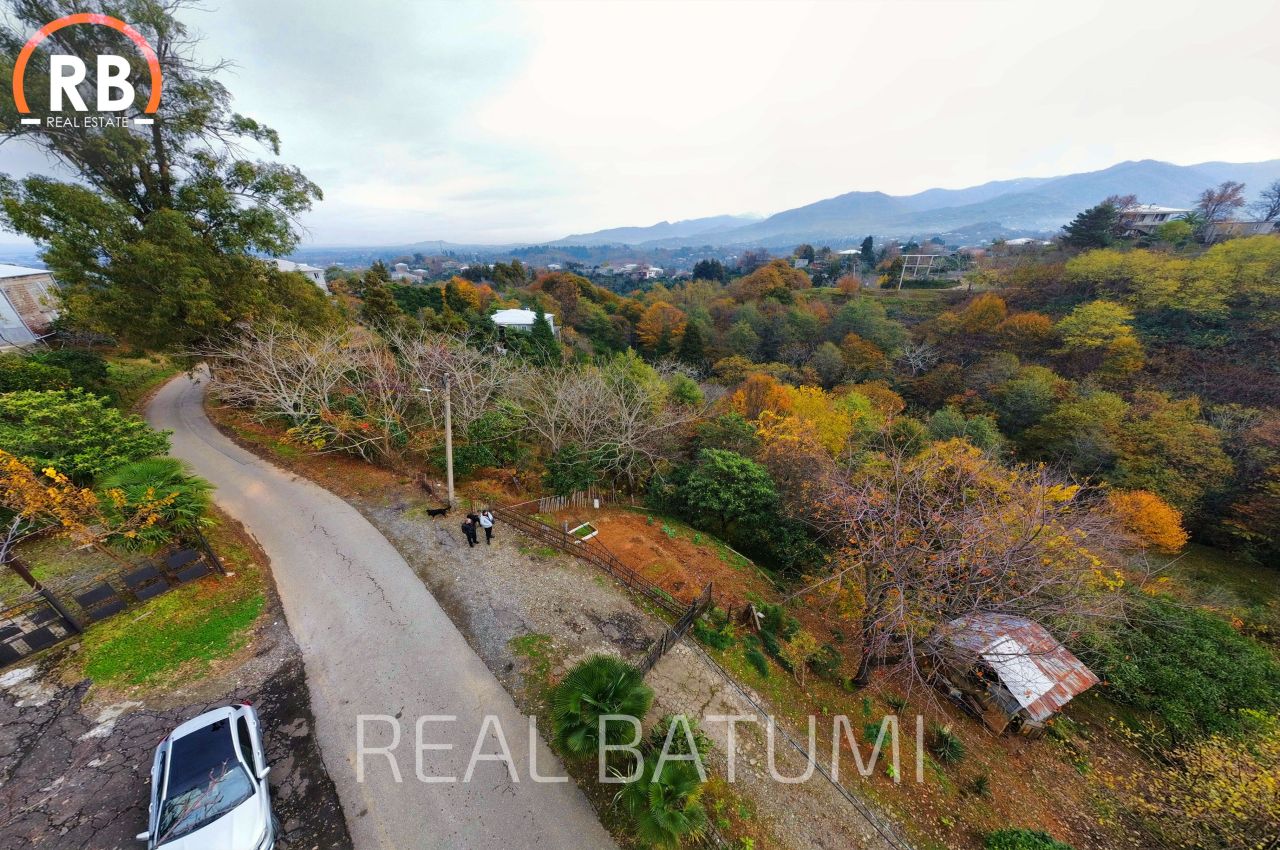 Terreno a Batumi, Georgia, 3 305 m2 - foto 2