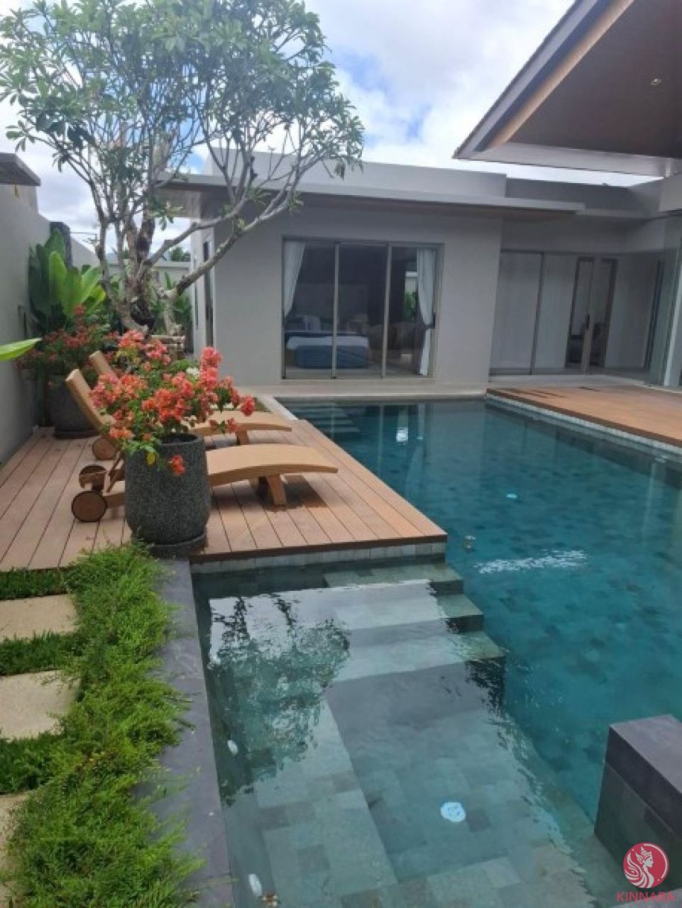 Villa in Phuket, Thailand, 315 m² - picture 1