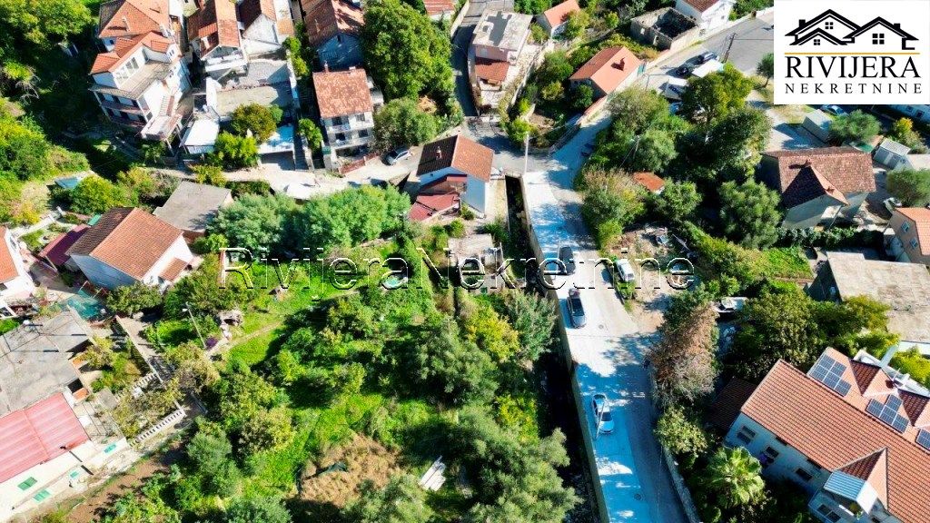 Terreno en Herceg-Novi, Montenegro, 409 m² - imagen 2