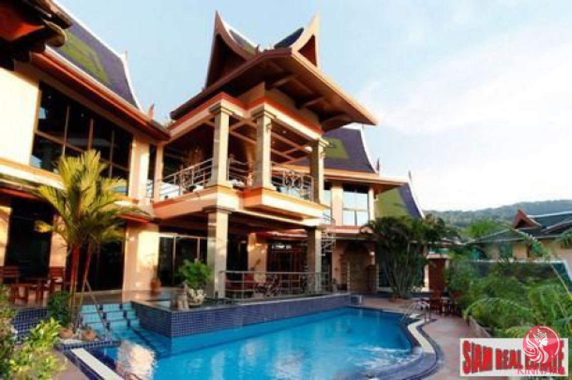 Villa in Phuket, Thailand, 300 m² - picture 1