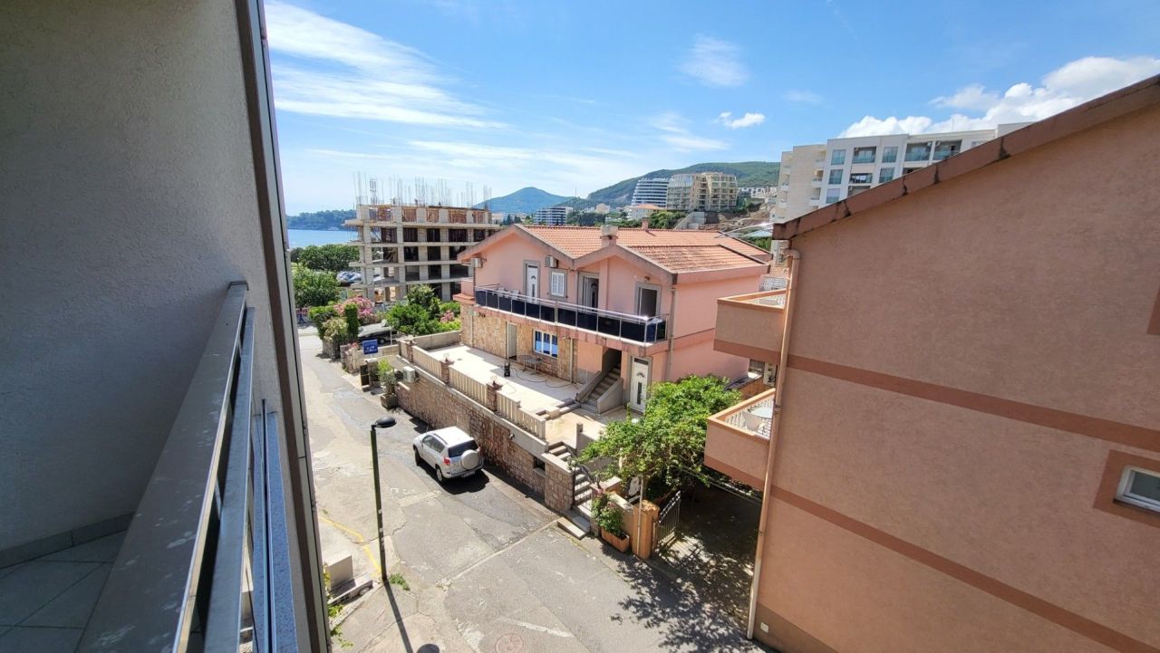 Flat in Becici, Montenegro, 67 m² - picture 13