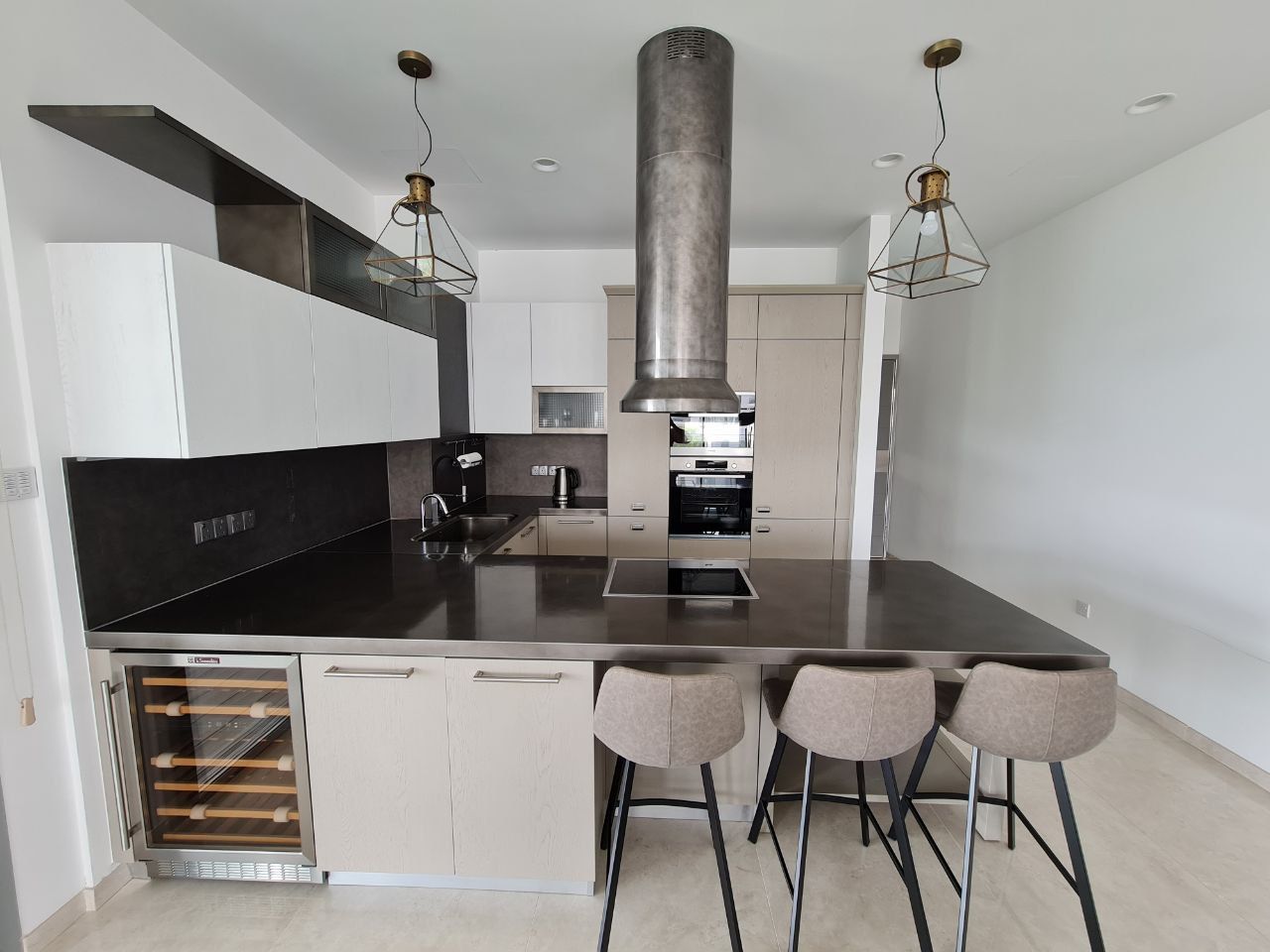 Flat in Mouttagiaka, Cyprus, 288 m² - picture 5