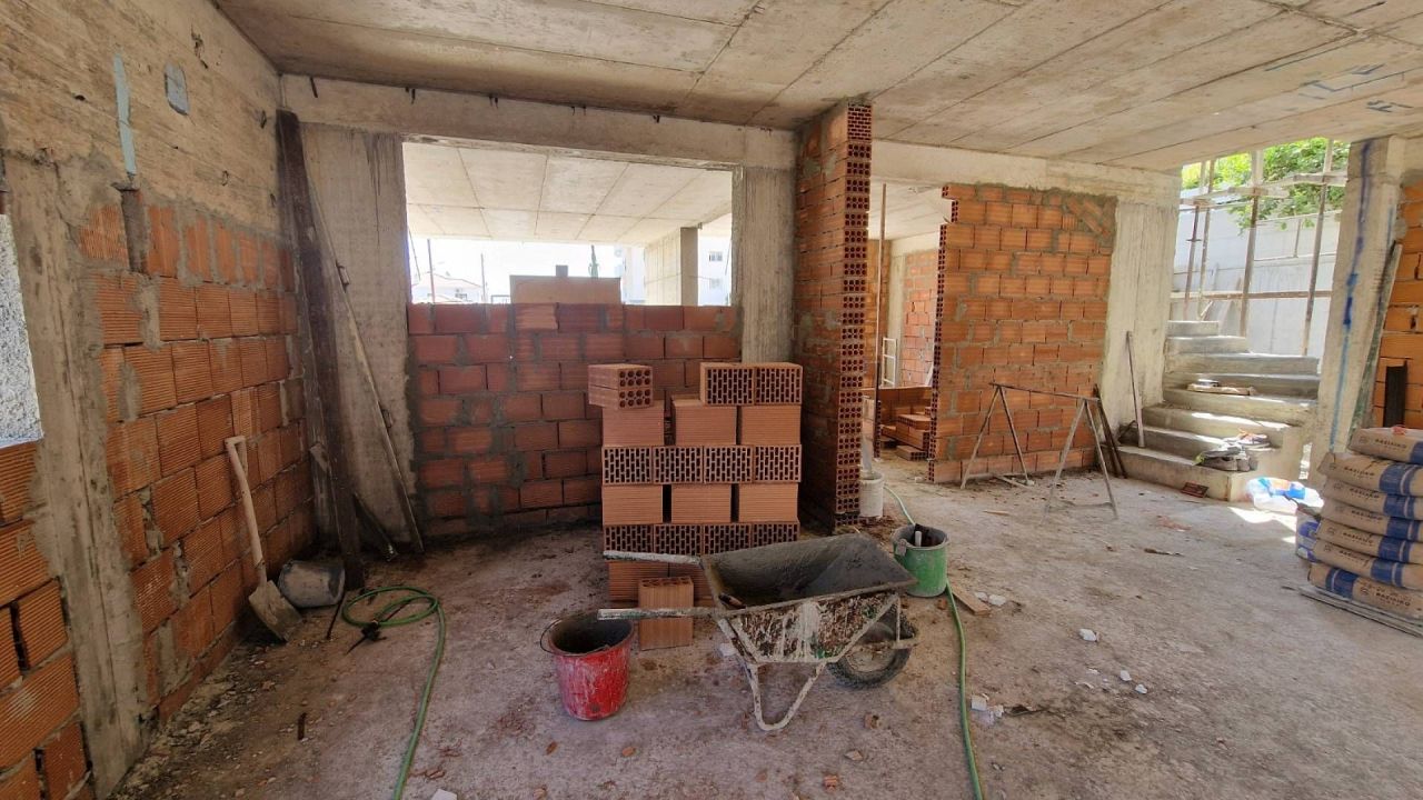 Maison à Aradippou, Chypre, 228 m² - image 8