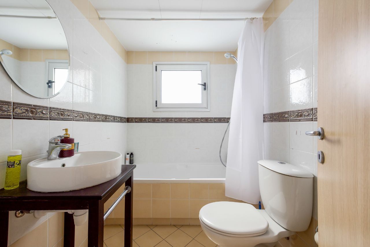 Appartement à Germasogeia, Chypre, 80 m² - image 9