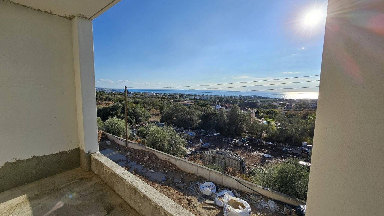 Maison à Pejia, Chypre, 235 m² - image 10