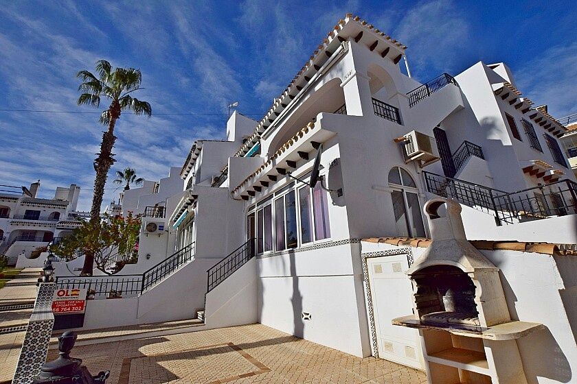 Bungalow in Orihuela Costa, Spain, 65 m² - picture 1