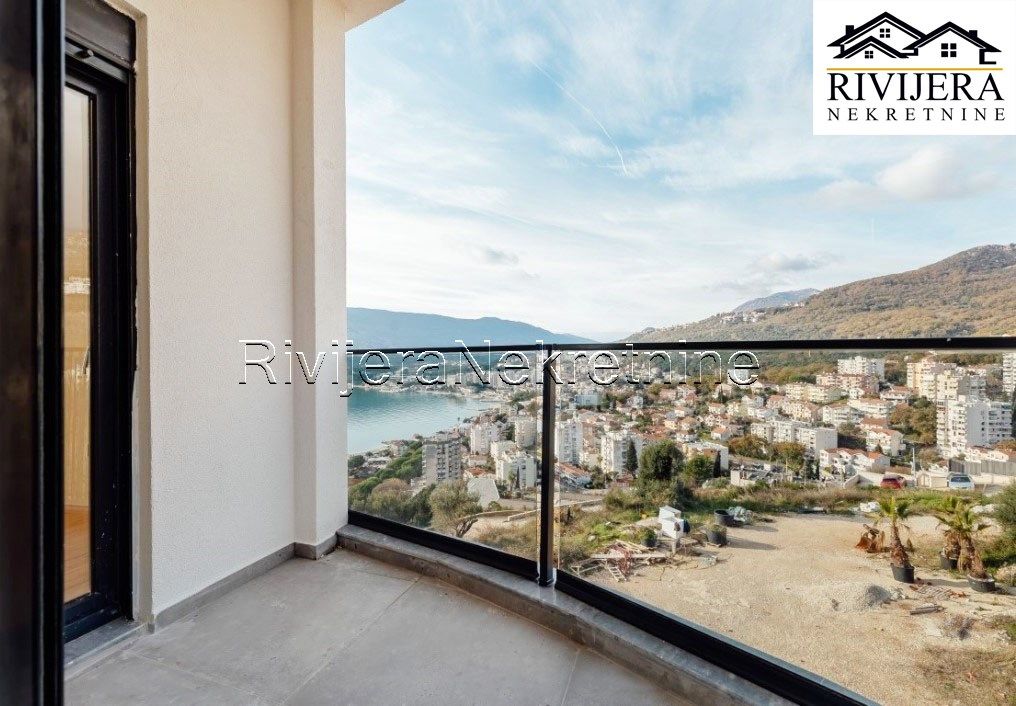 Wohnung in Herceg-Novi, Montenegro, 119 m² - Foto 2
