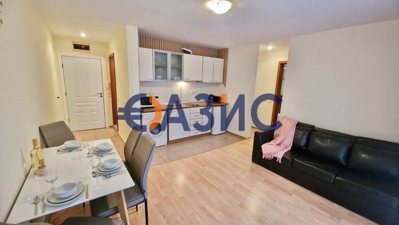 Appartement à Slantchev Briag, Bulgarie, 84 m² - image 1