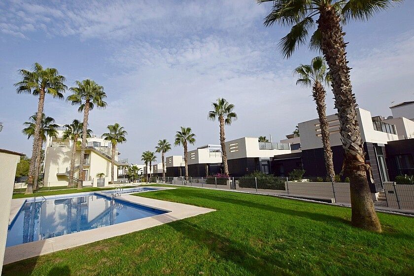 Villa en Orihuela Costa, España, 80 m² - imagen 15