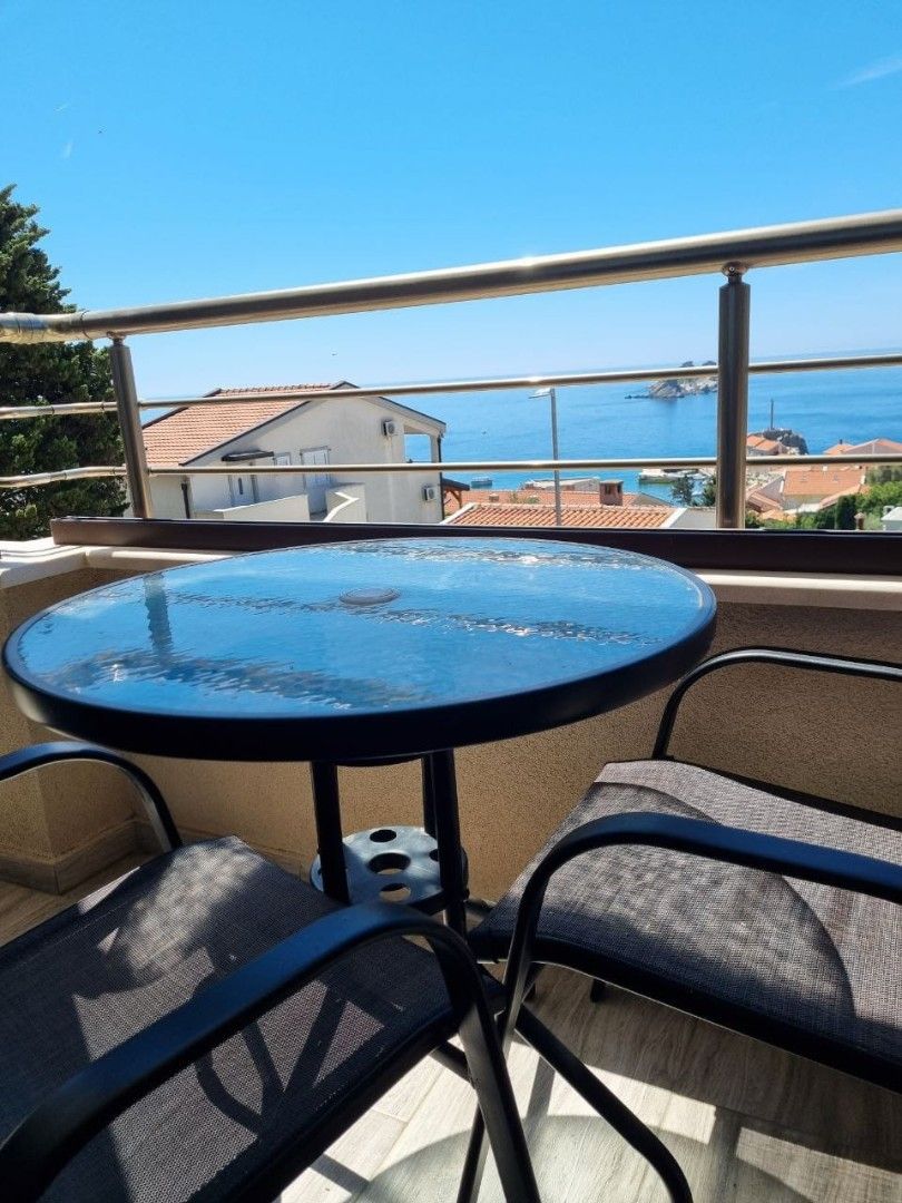 Wohnung in Petrovac, Montenegro, 79 m² - Foto 1