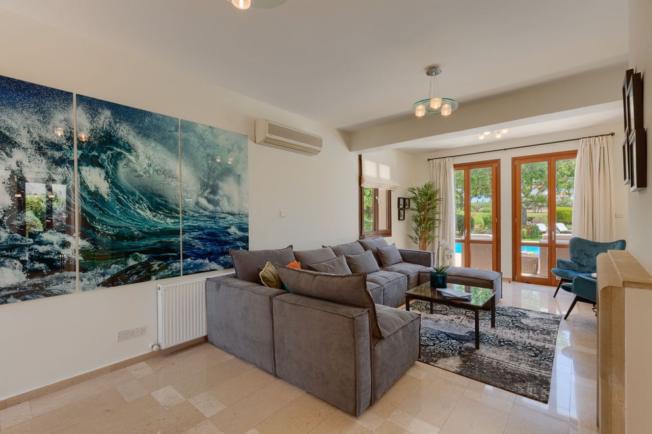 House in Kouklia, Cyprus, 200 m² - picture 5