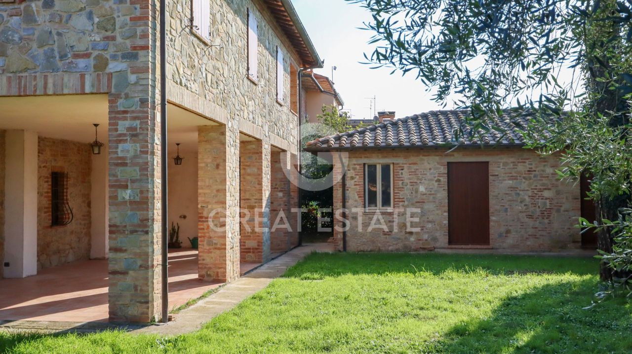 Casa a Castiglione del Lago, Italia, 382 m² - foto 5