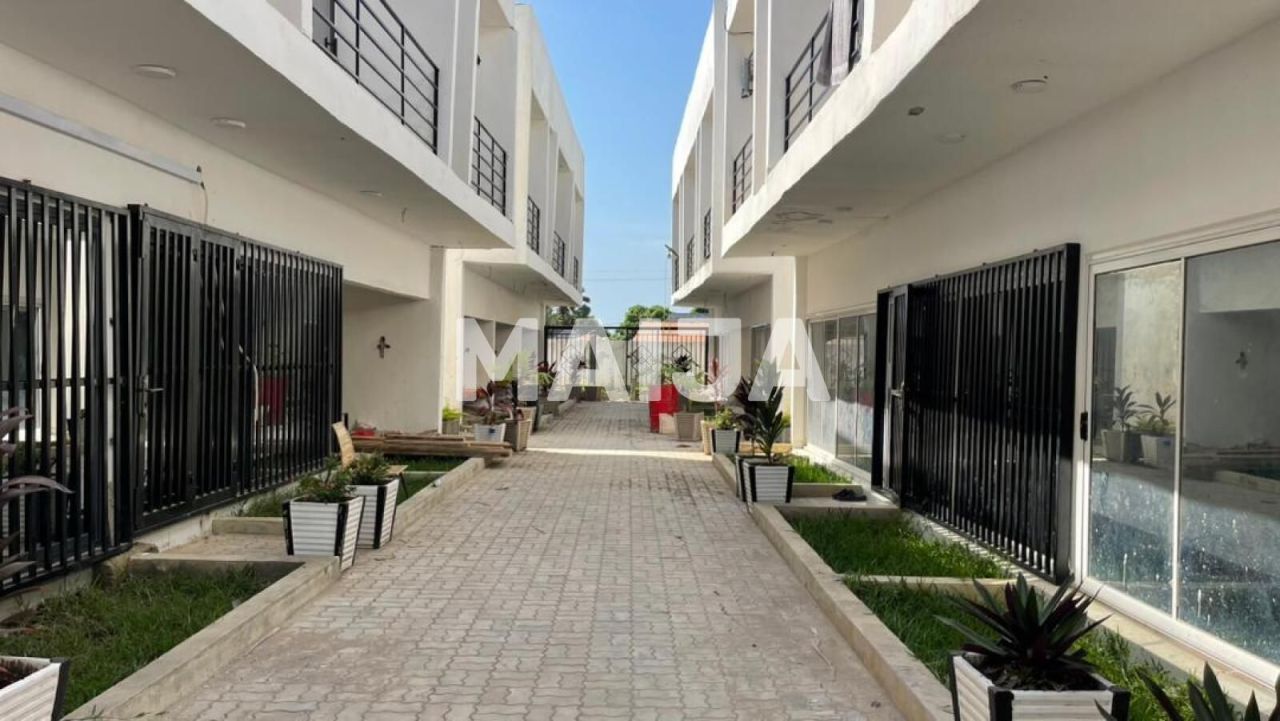 Piso Bijilo, Gambia, 58 m² - imagen 1