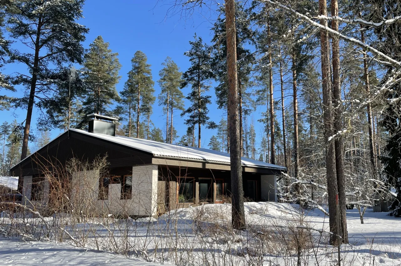 Maison à Mänttä, Finlande, 145 m² - image 1