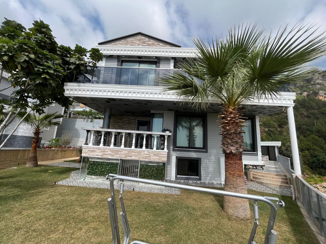 Villa in Alanya, Türkei, 250 m² - Foto 1