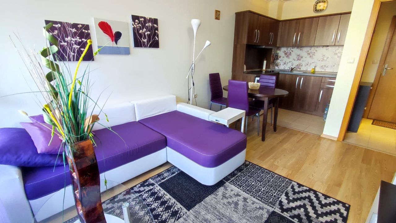 Piso en Sunny Beach, Bulgaria, 60 m² - imagen 1