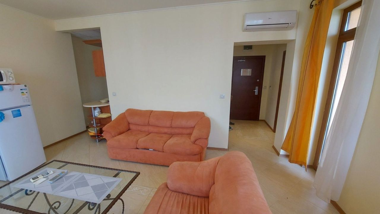 Appartement à Slantchev Briag, Bulgarie, 72 m² - image 1