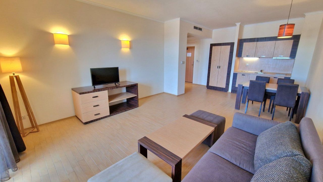 Flat at Sunny Beach, Bulgaria, 90 m² - picture 1