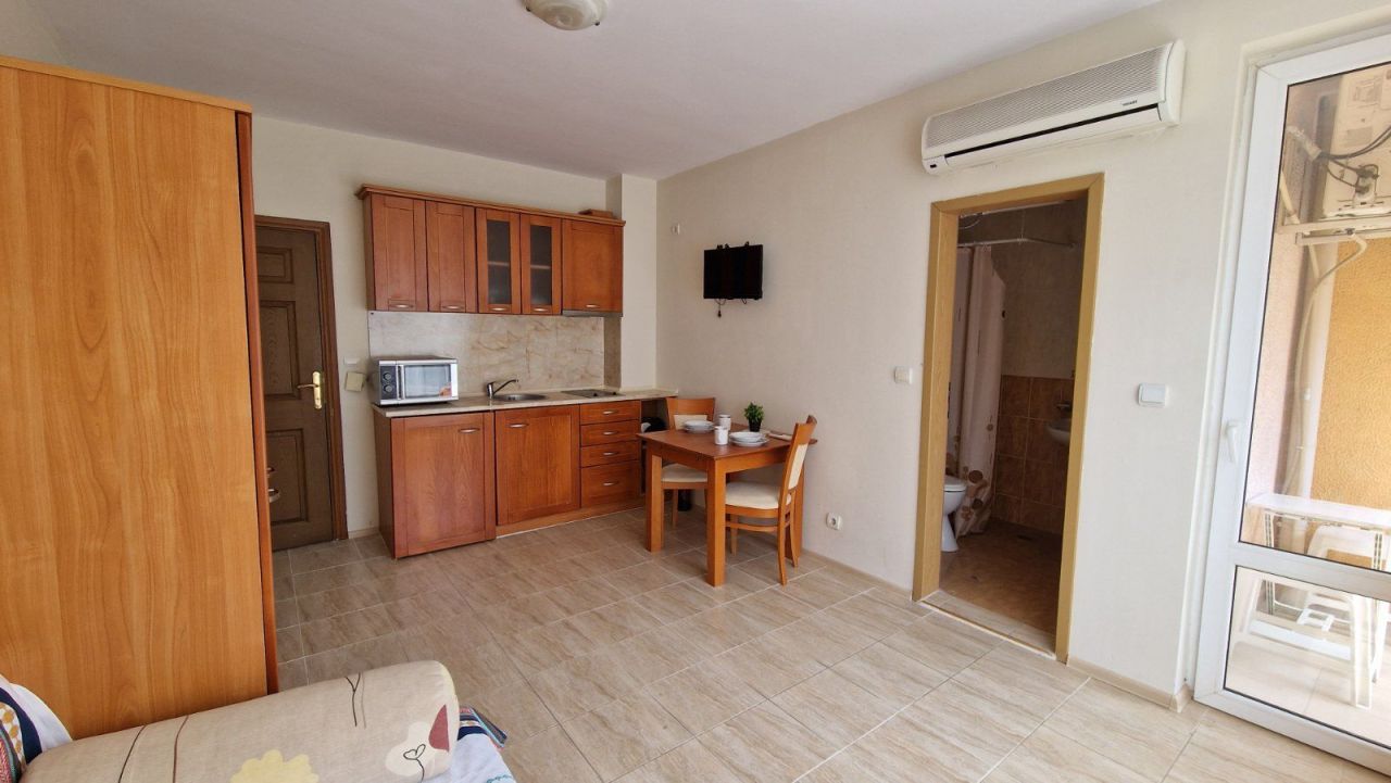 Appartement à Slantchev Briag, Bulgarie, 28 m² - image 1