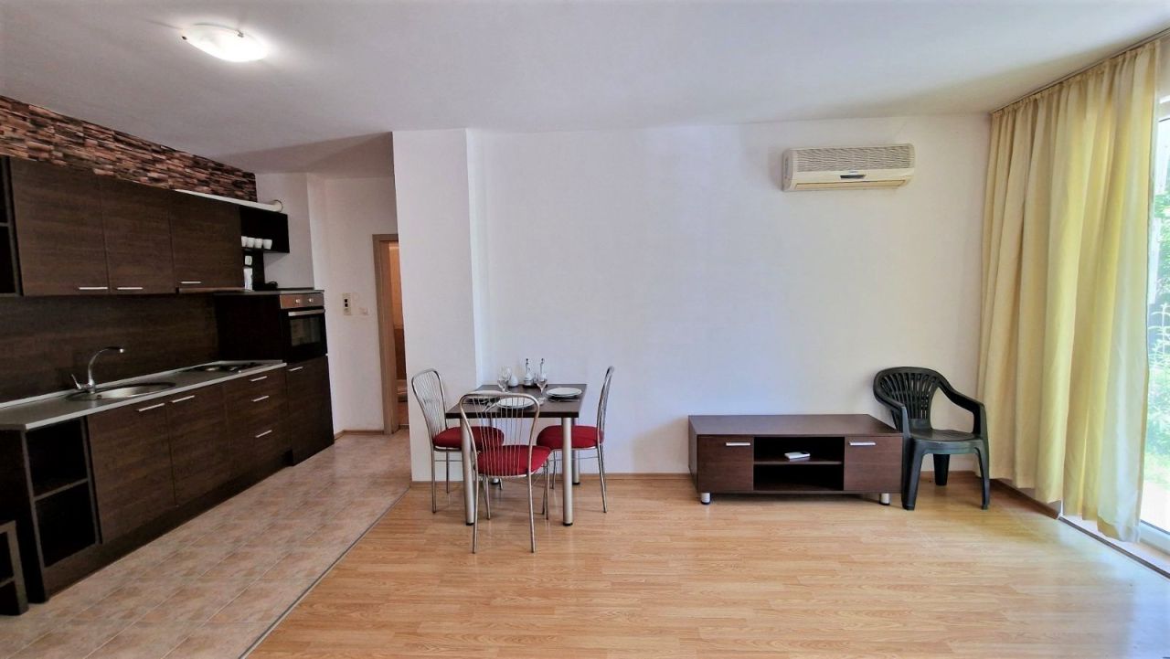 Appartement à Tsarevo, Bulgarie, 54 m² - image 1