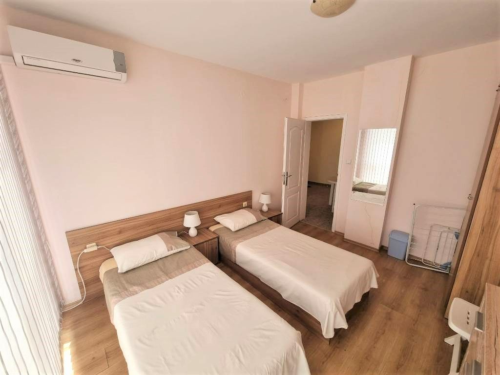 Appartement à Slantchev Briag, Bulgarie, 100 m² - image 1