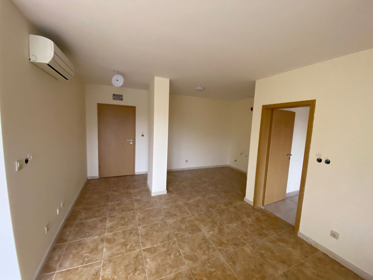 Appartement à Slantchev Briag, Bulgarie, 104 m² - image 1