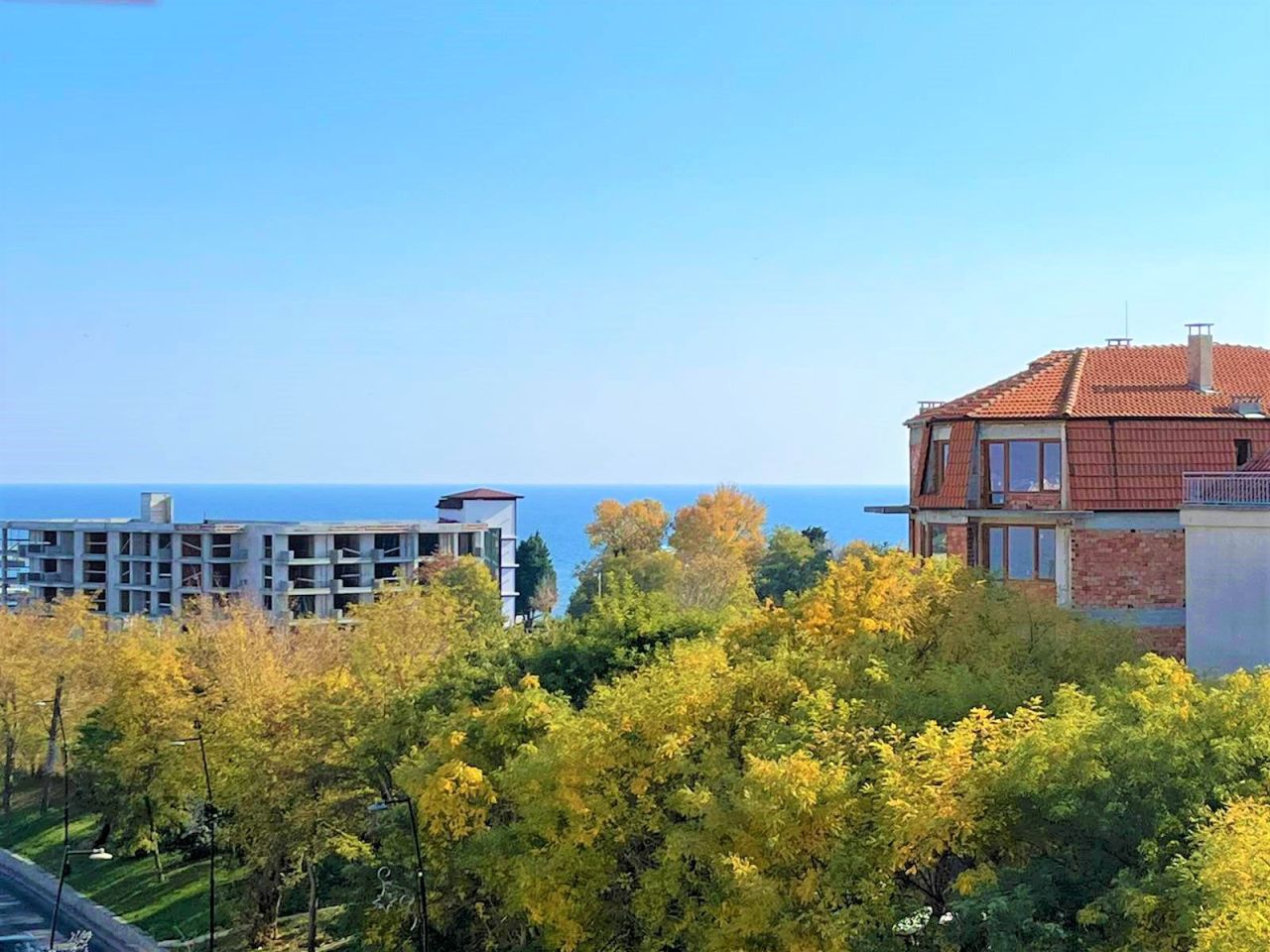 Appartement à Nessebar, Bulgarie, 82 m² - image 1