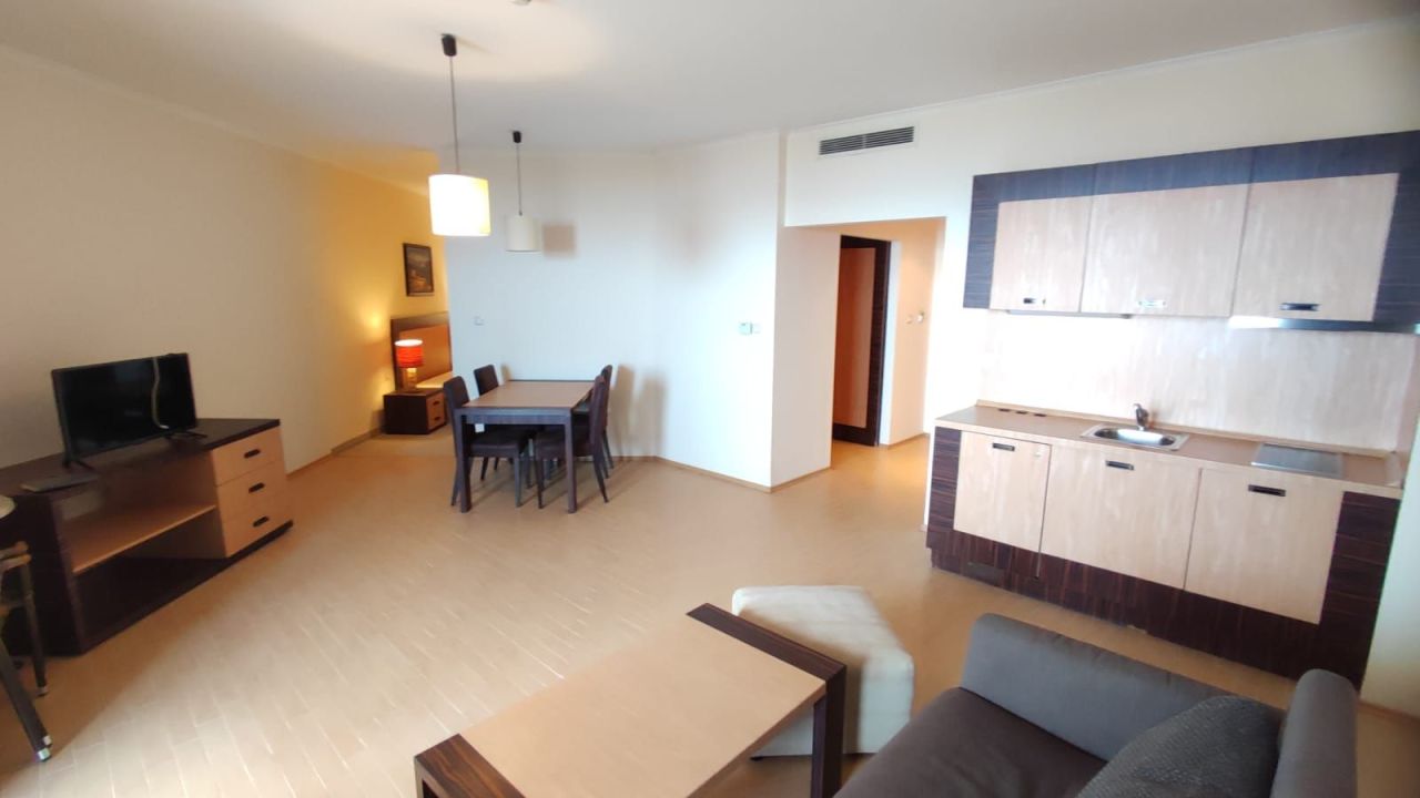 Flat at Sunny Beach, Bulgaria, 82 m² - picture 2