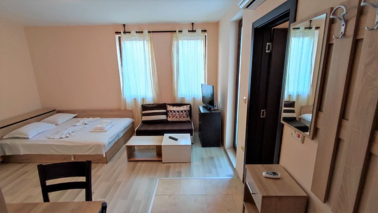 Appartamento a Nesebăr, Bulgaria, 40 m² - foto 2