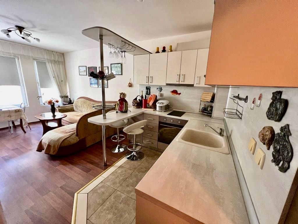 Piso en Pomorie, Bulgaria, 65 m² - imagen 3